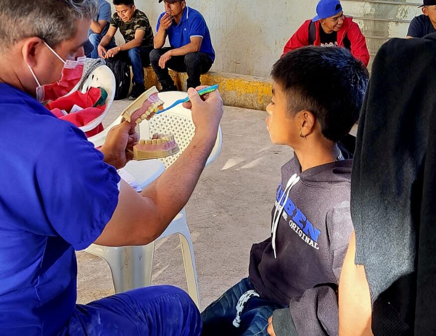 Campaña de salud bucodental en Morelos y Guerrero